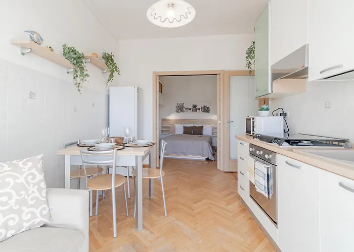 H11 Casa Armonia Vista Mare - * サンレモ